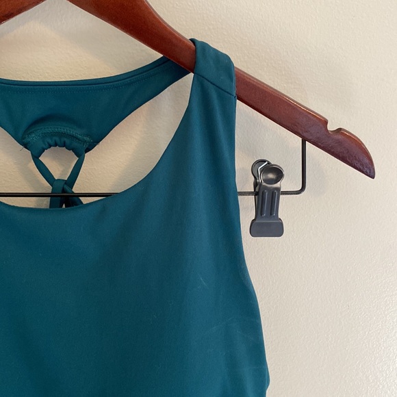 Old Navy Powersoft tank top - Picture 2 of 3